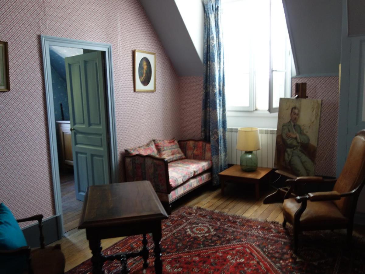 Le Chevalier D'Eon Bed & Breakfast Tonnerre Ngoại thất bức ảnh